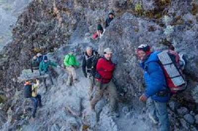 Desafío de 6 días al Monte Kilimanjaro: escalada experta en la empinada ruta Umbwe - Foto 2