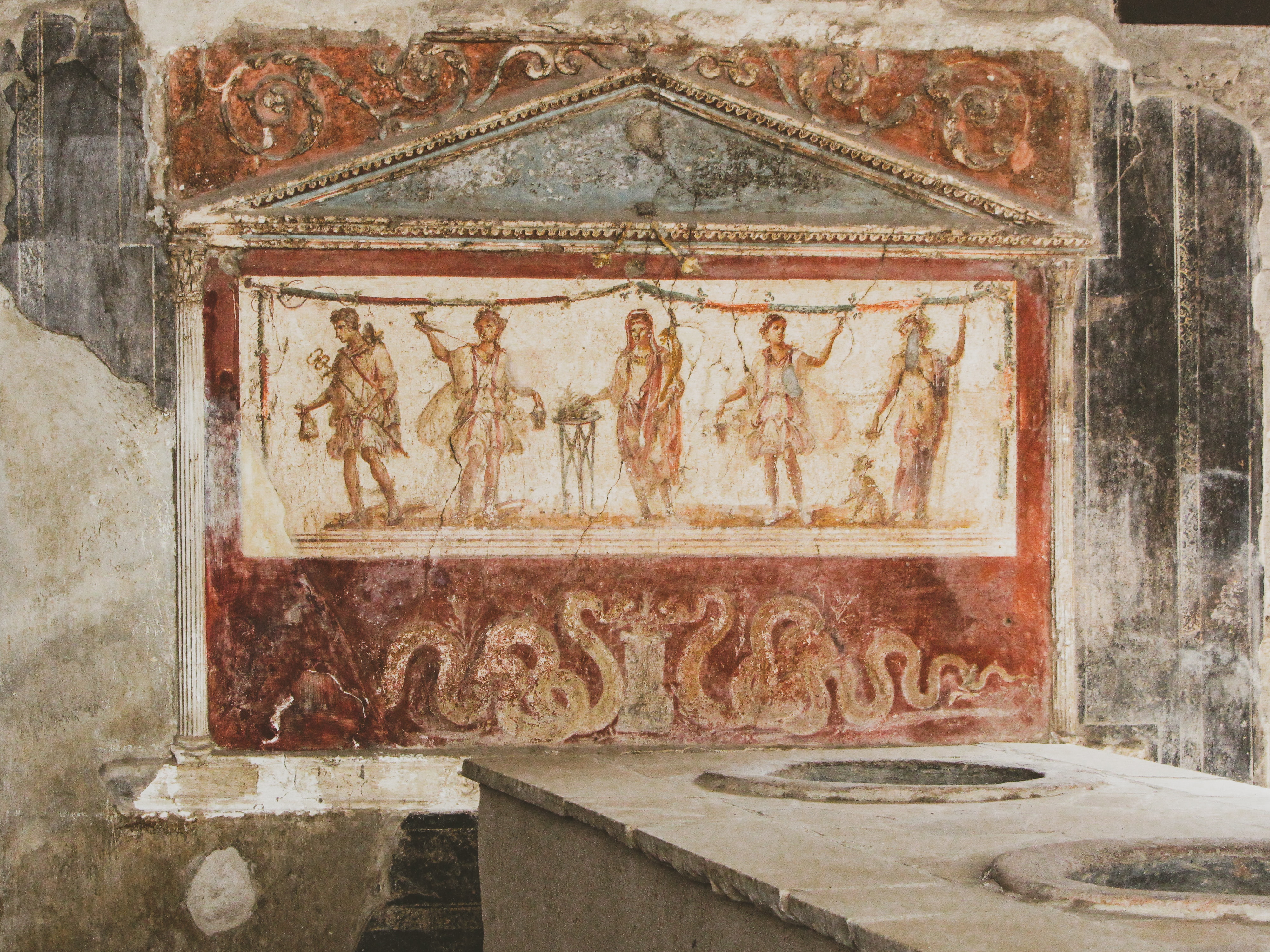 Skip the line Pompeii guided tour and Winery - Photo 3