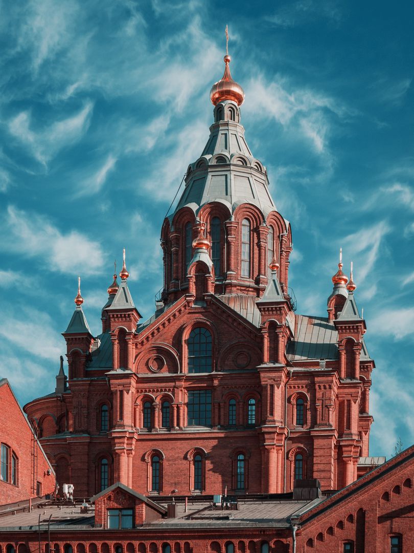 Helsinki: Walking Audio Tour on Mobile App