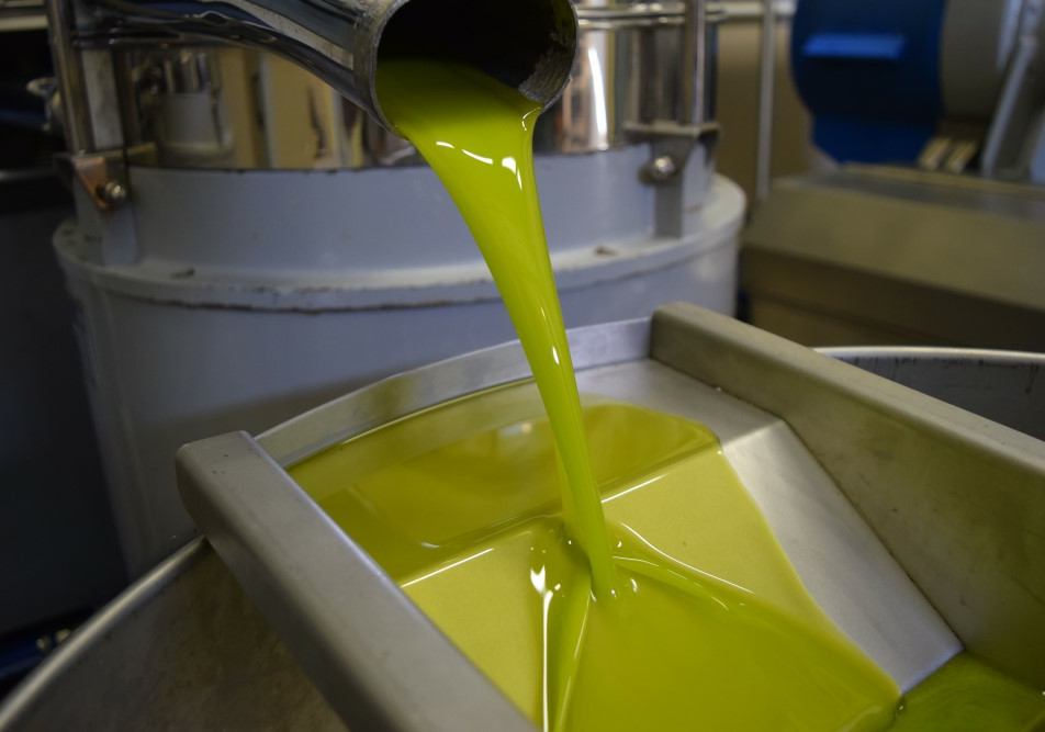 Villa Castelli: Highlights Walking Tour w/ Olive Oil Tasting - Photo 3