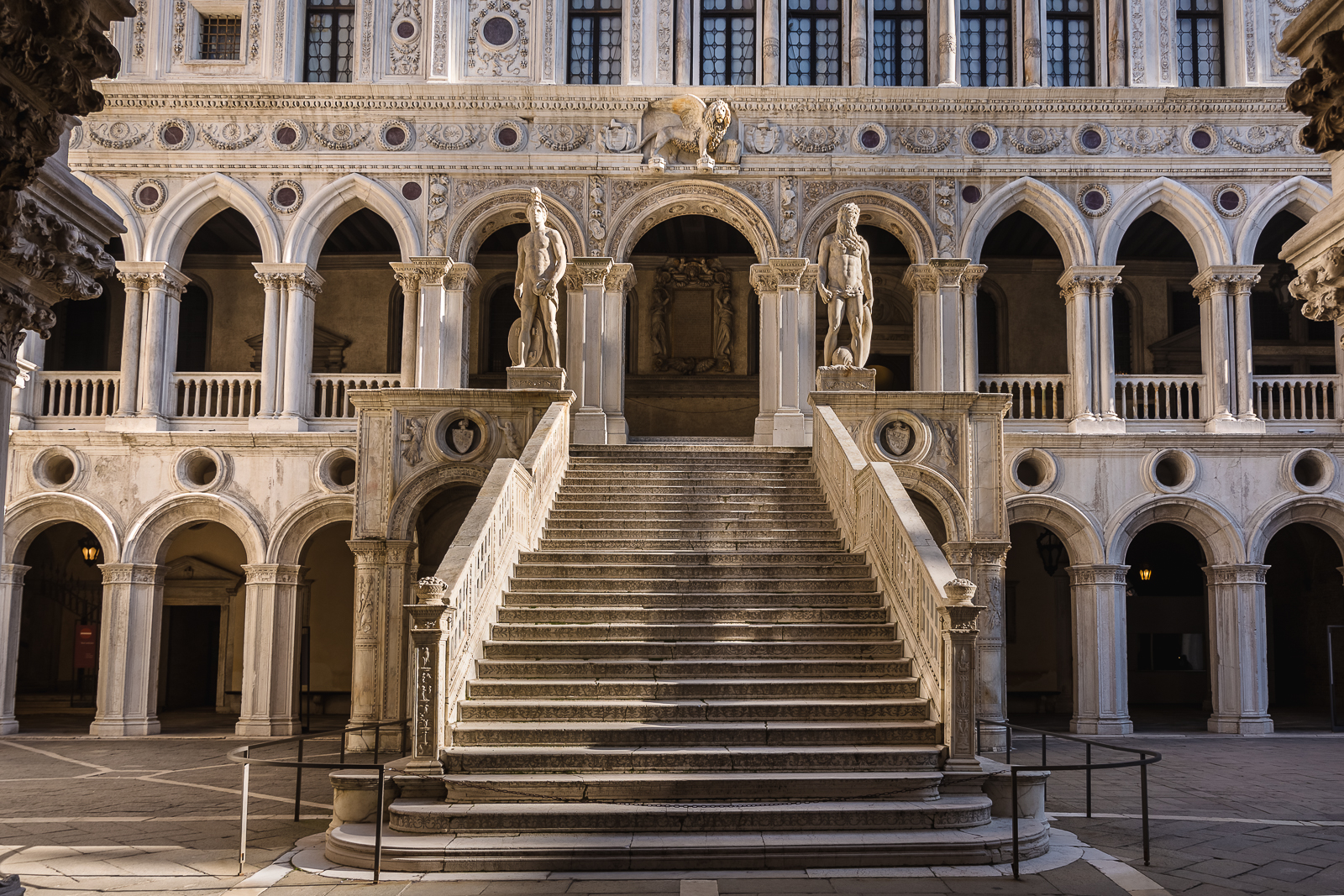Doge's Palace Priority Entrance (Exclusive Refundable Ticket) - Photo 16
