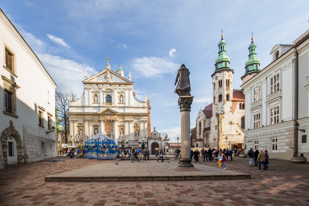 Krakow: Old Town by Golf Cart, Wawel Castle and Underground Museum Guided Tour + Lunch