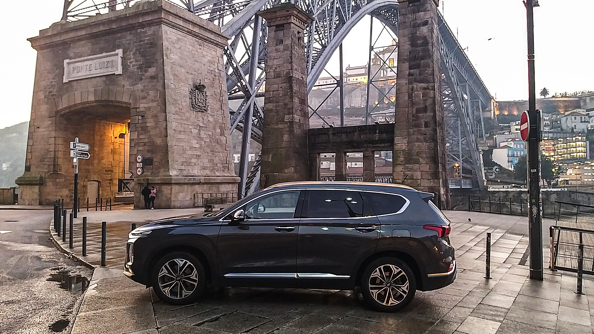 Private Chauffeur Service and Executive Car Hire - 4 Hours Custom - Photo 3