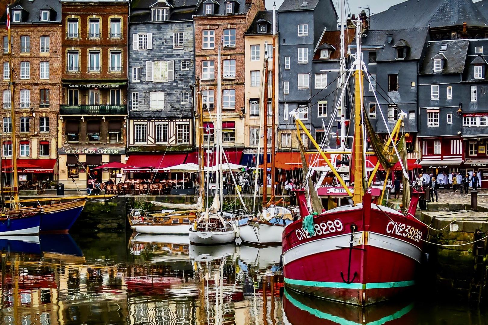 3-day Private D-Day, Giverny, Honfleur, Rouen, Mont Saint-Michel Trip by Minivan. - Photo 67