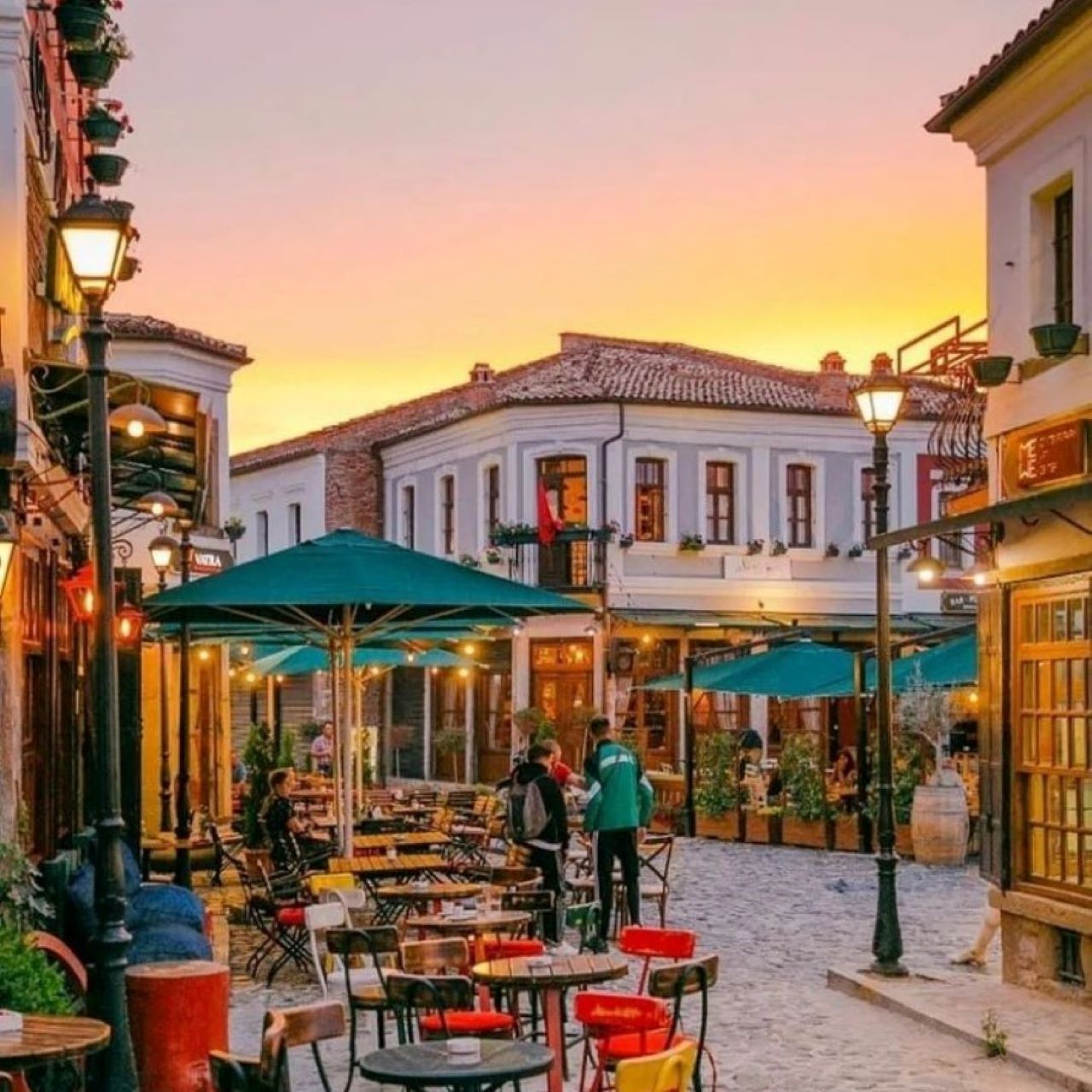Korça walking tour - Photo 3