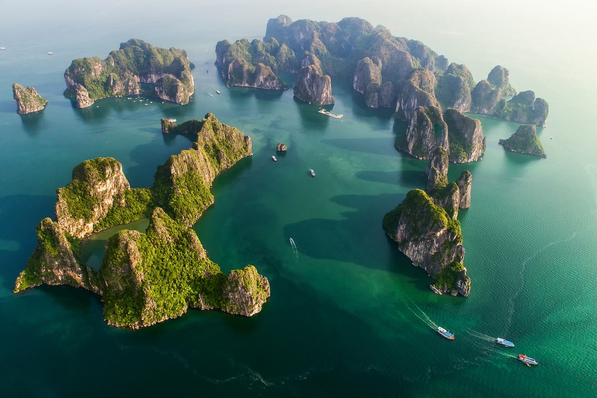 Authentic Pearl of Hanoi 5 Days 4 Nights with HaLong Bay Overnight on Cruise Authentic Pearl of Hanoi 5 Days 4 Nights with HaLong Bay Overnight on Cruise