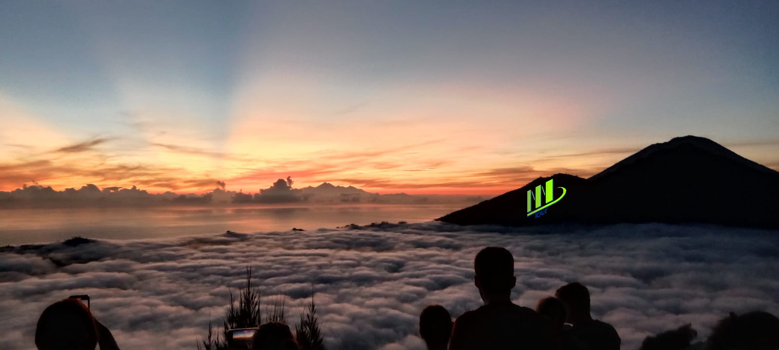 Experiencia privada al amanecer Trekking en la cumbre del Monte Batur en Kintamani