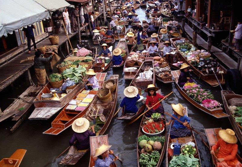 BANGKOK Únase al recorrido por el mercado ferroviario de Meaklong y el mercado flotante Damnoen Saduak