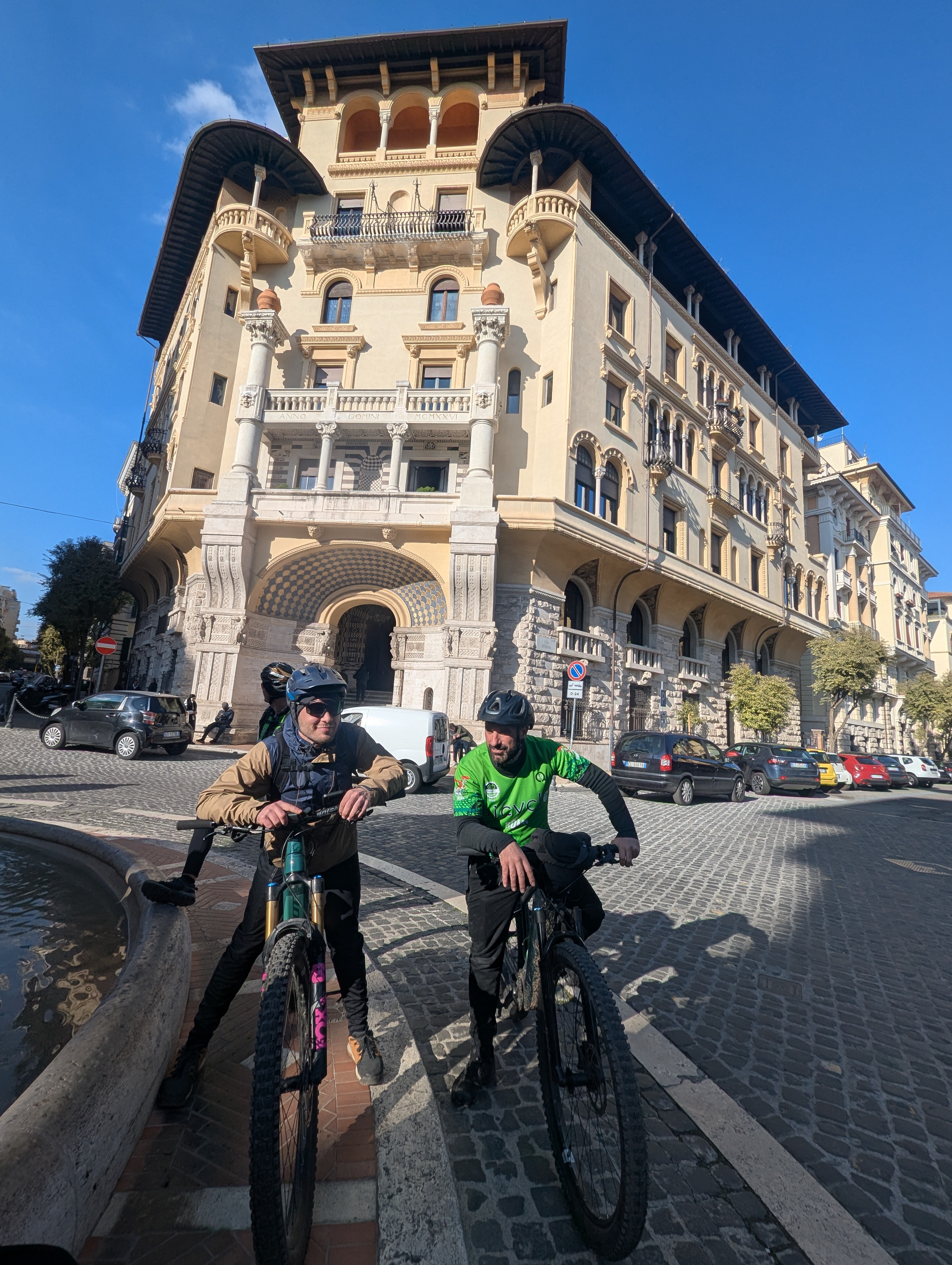 Unexpected Rome: cycle between Villa Borghese and Villa Ada, discover the magic of the Coppedè district - Photo 13