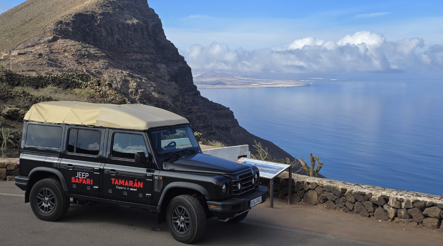 Jeep Safari Esencias de Lanzarote desde Fuerteventura