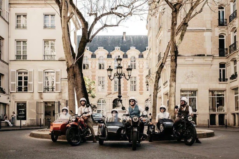 Eiffel Side Car Illumination Tour – Image 4 | WeShare