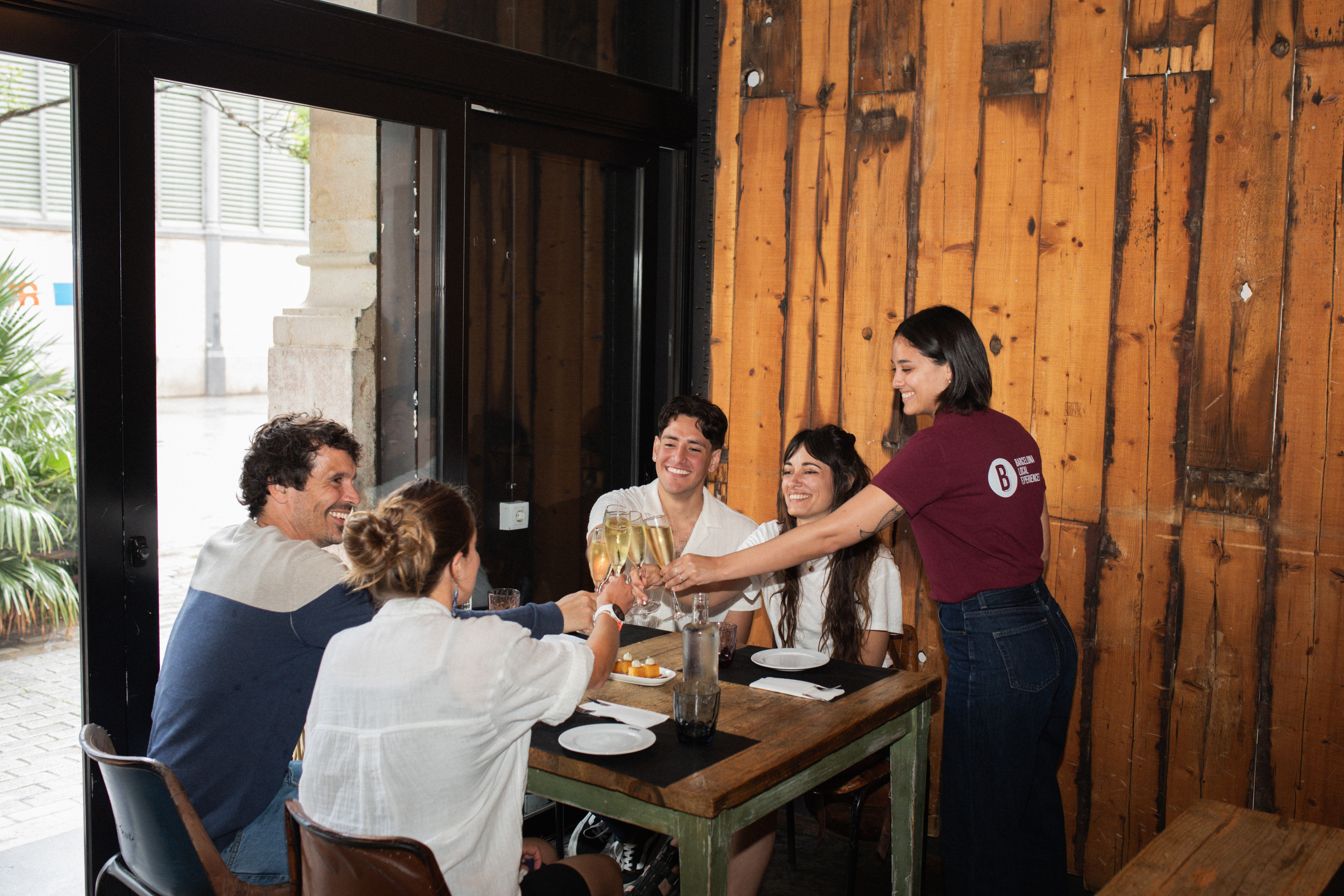 Private tapas and wine walking tour experience