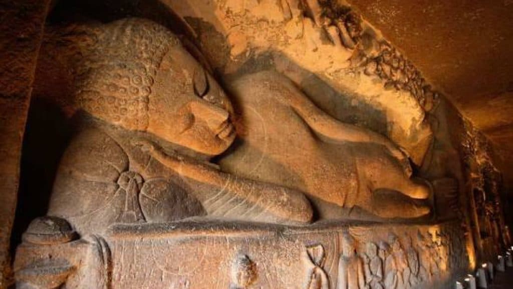 Esplendores sagrados: descubrimiento de cuevas y templos desde Mumbai - Foto 2