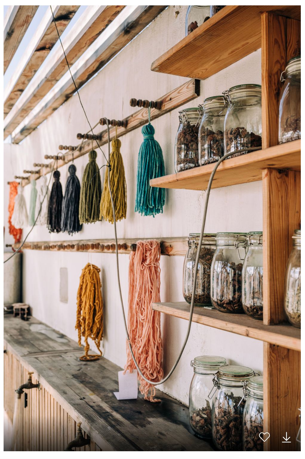Fès expérience d'atelier de teinture naturelle de laine avec visite au souk