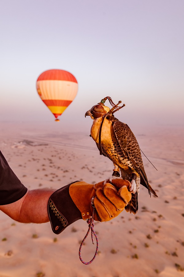 Dubai Hot Air Balloon with breakfast prepared by a Michelin-starred chef