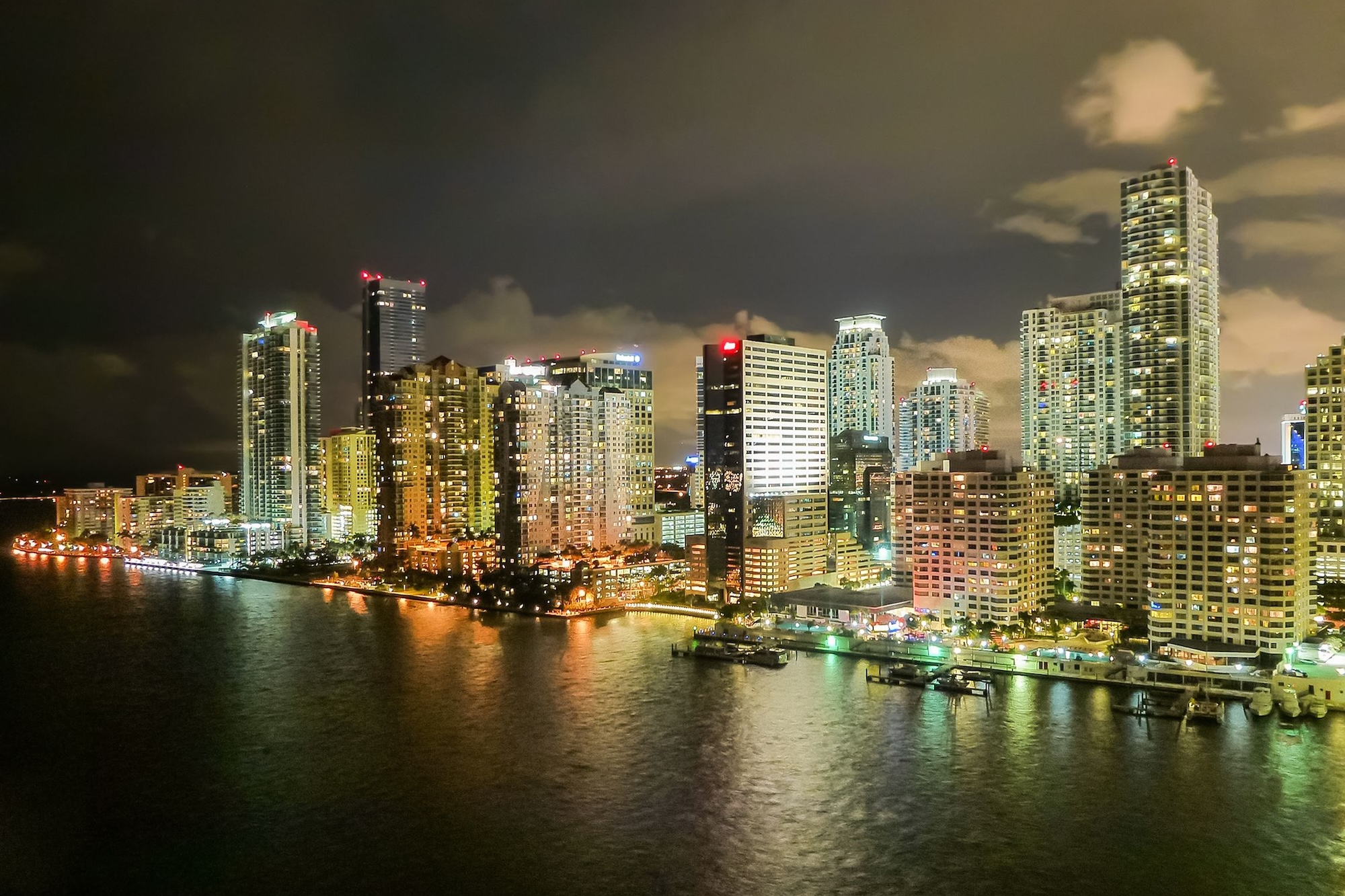 Miami Evening Cruise of Biscayne Bay & Millionaires' Homes Miami Evening Cruise of Biscayne Bay & Millionaires’ Homes