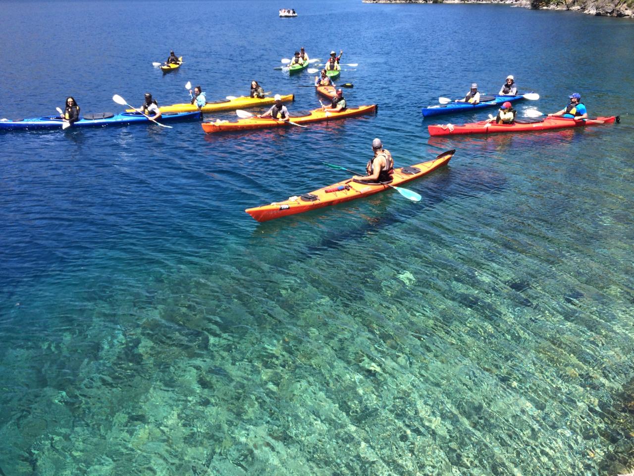 Kayak en el Lago Gutiérrez