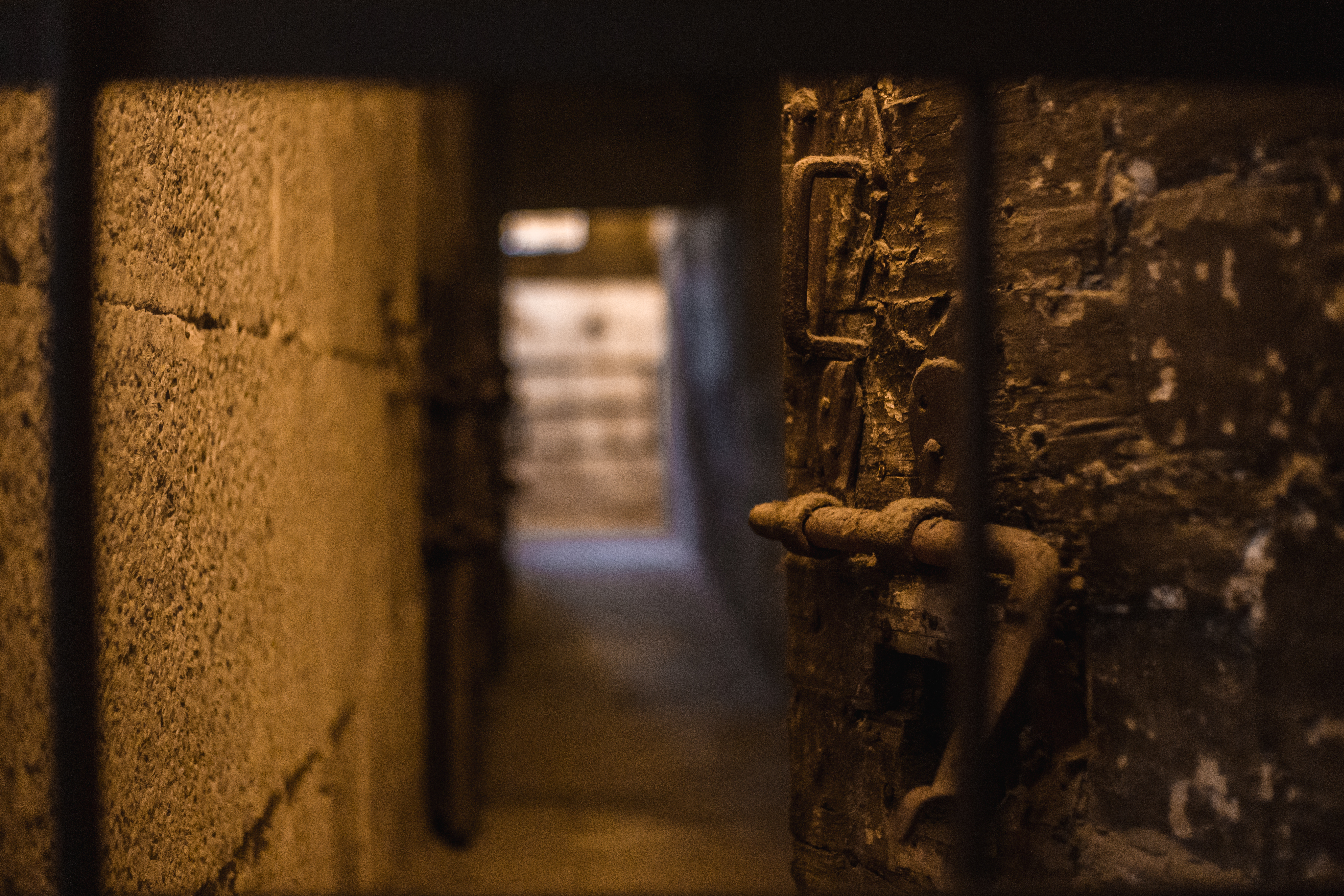 Lords of The Night Prison Palace: Cells And Torture Tools - Escorted Visit - Photo 7