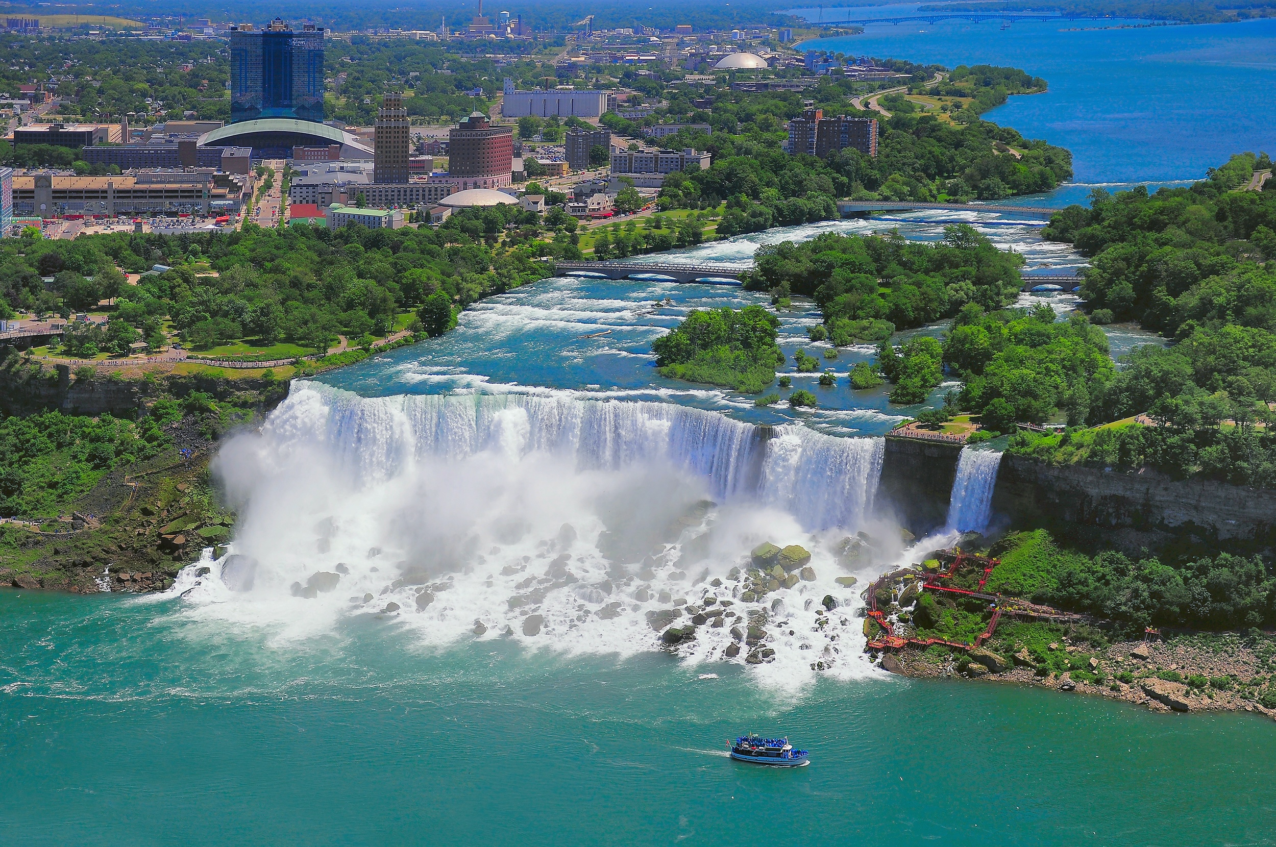 Niagara Falls Day Trip by Air from New York City  
