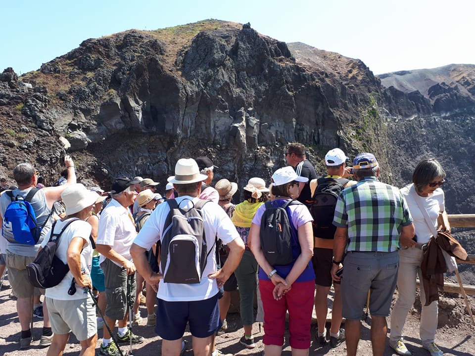 VESUVIUS VOLCANO TOUR (ita/engl/french/spanish) - Photo 6