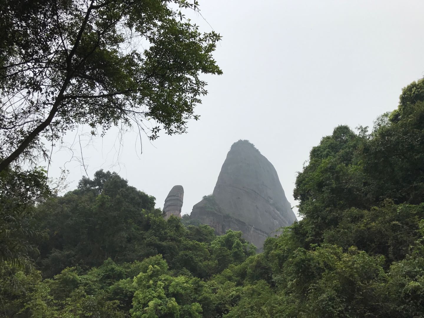 Excursión privada de un día con todo incluido a Danxia y el monasterio de Nanhua en tren bala desde Guangzhou - Foto 2