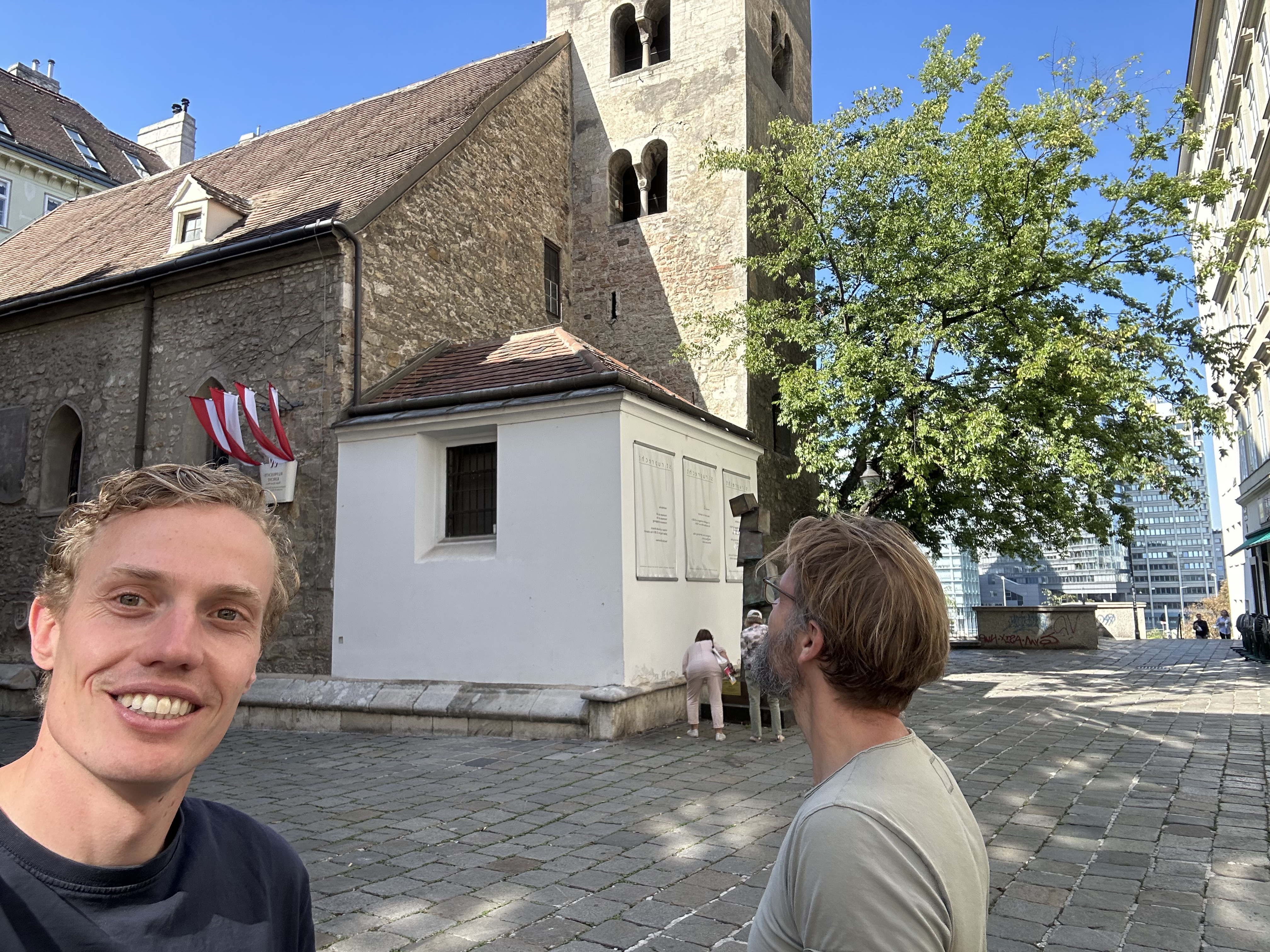 Self-Guided Secrets of Vienna Exploration Game