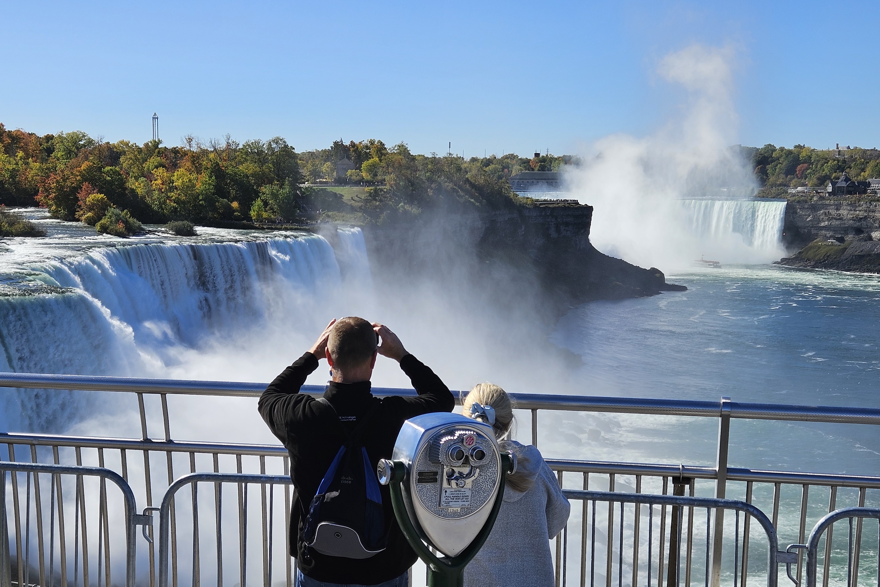 Niagara Falls Day Trip by Air from New York City  
