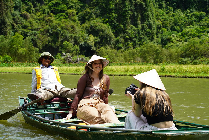 Excursión de un día a Hoa Lu y Tam Coc