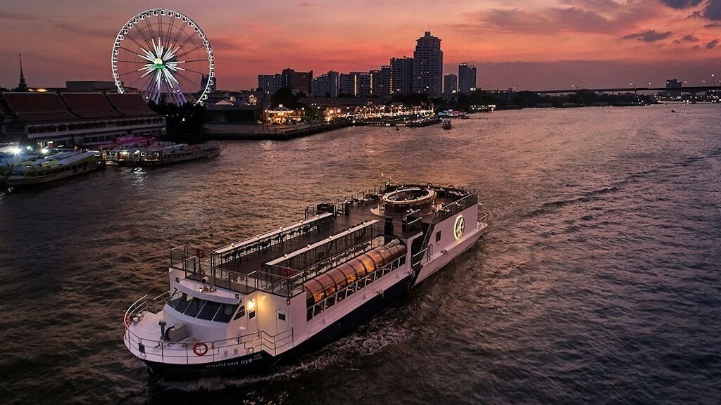 Crucero con cena de lujo de 4 platos Saffron en el Río de los Reyes de Bangkok