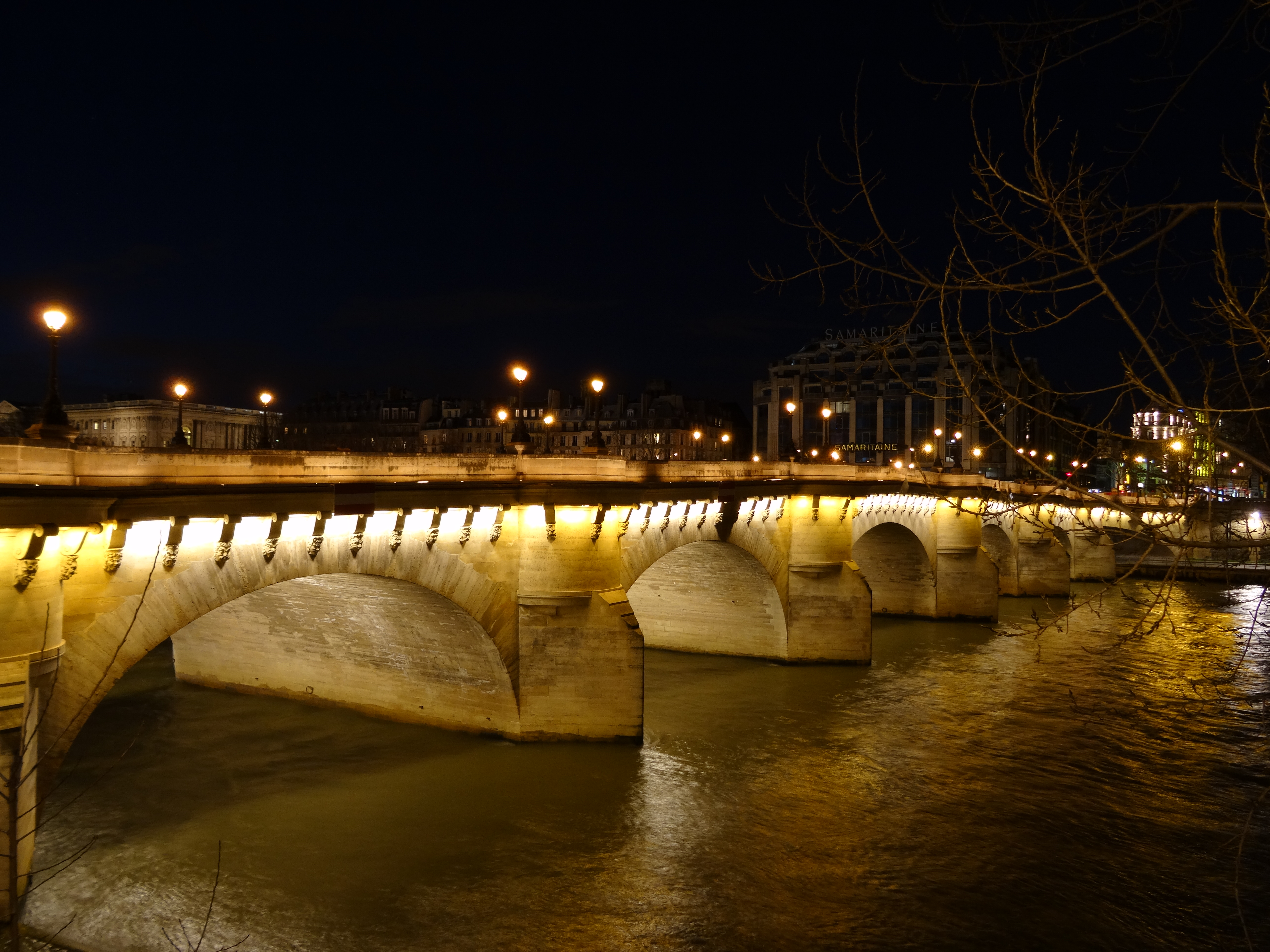 PRIVATE PARIS BY NIGHT >> Illumination Tour - Photo 7