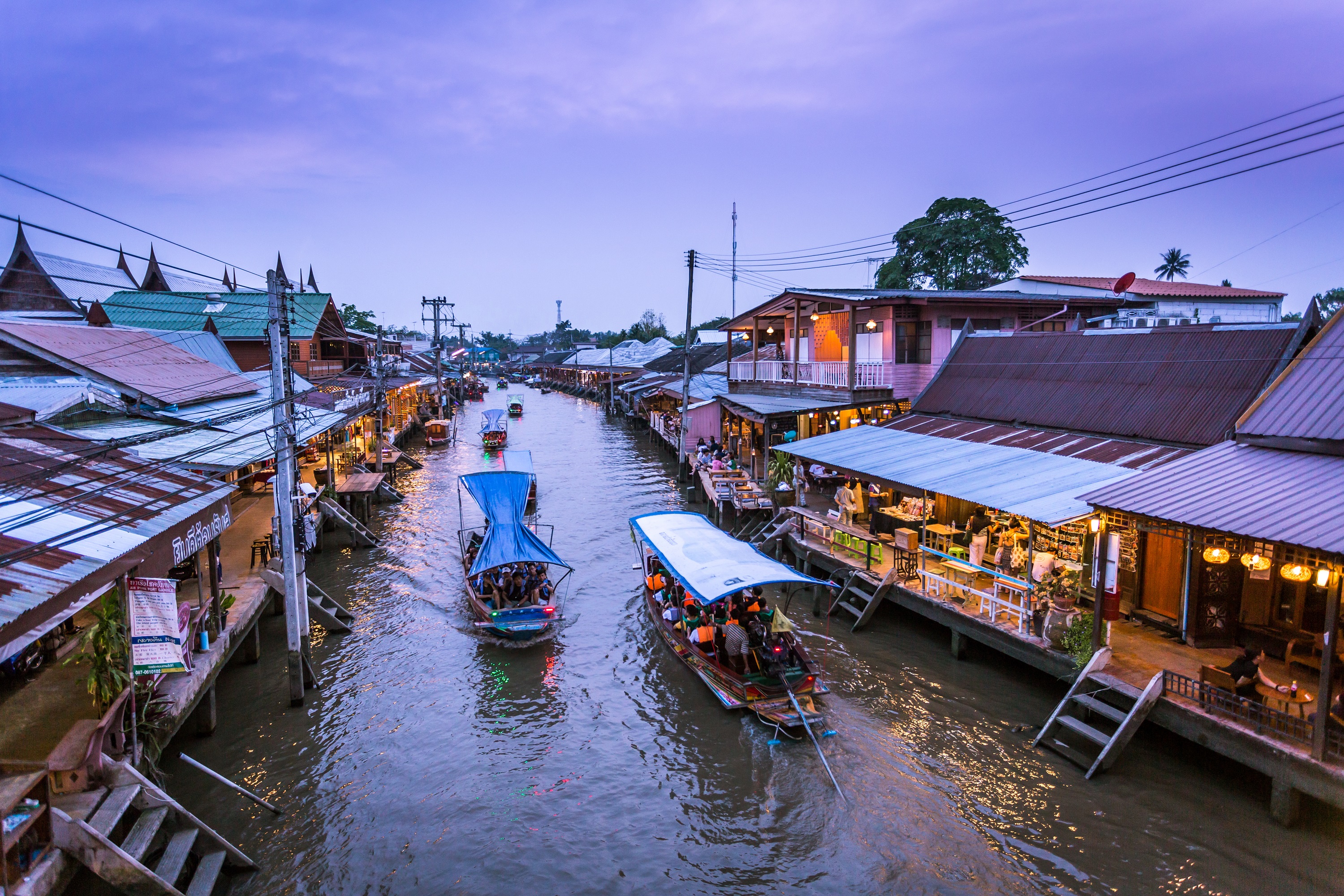 Amphawa Floating Market and Maeklong Railway Market Tour with Semiprivate or Private Option and Pickup - Accommodations in Bangkok