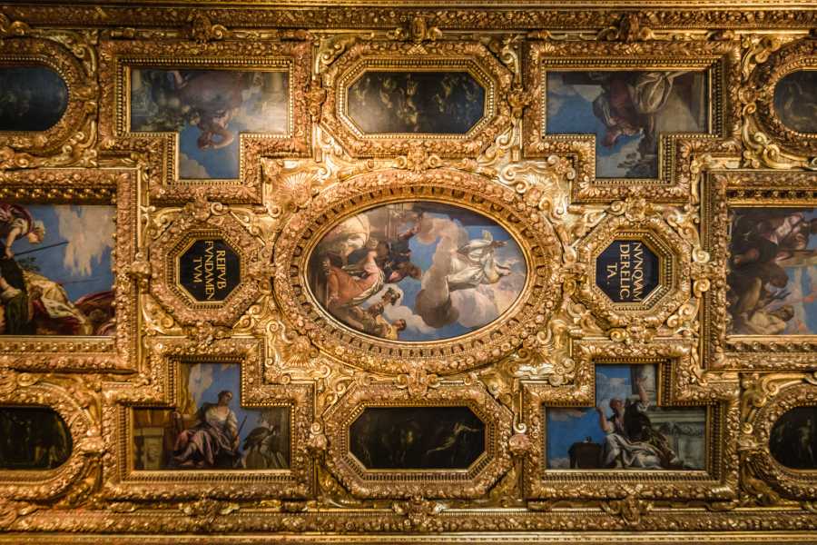 Historical Doge’s Palace & St. Mark's Basilica - guided tour - Photo 3