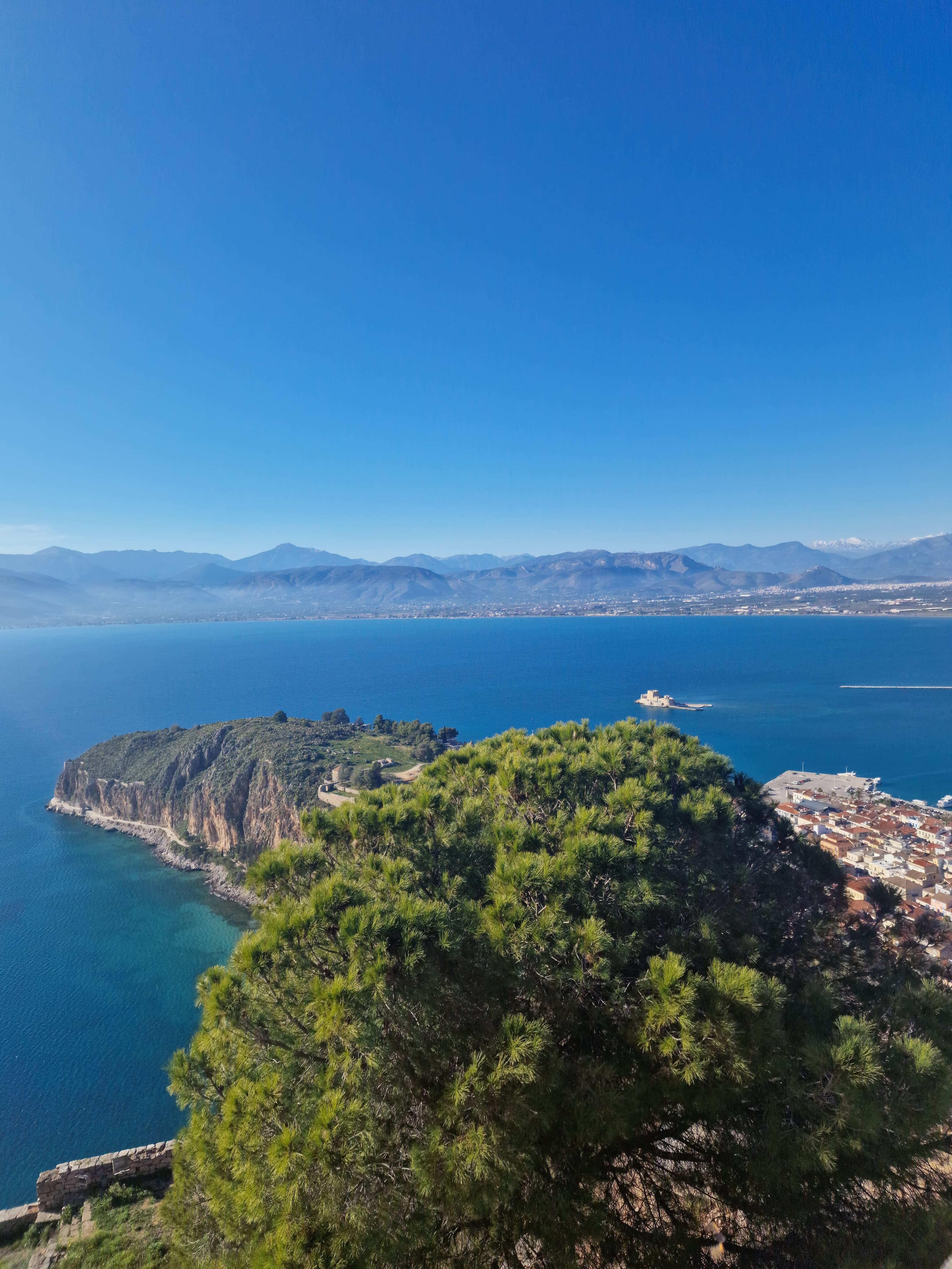 - 01:15 PM – 04:30 PM | Historic Nafplio & Palamidi Fortress