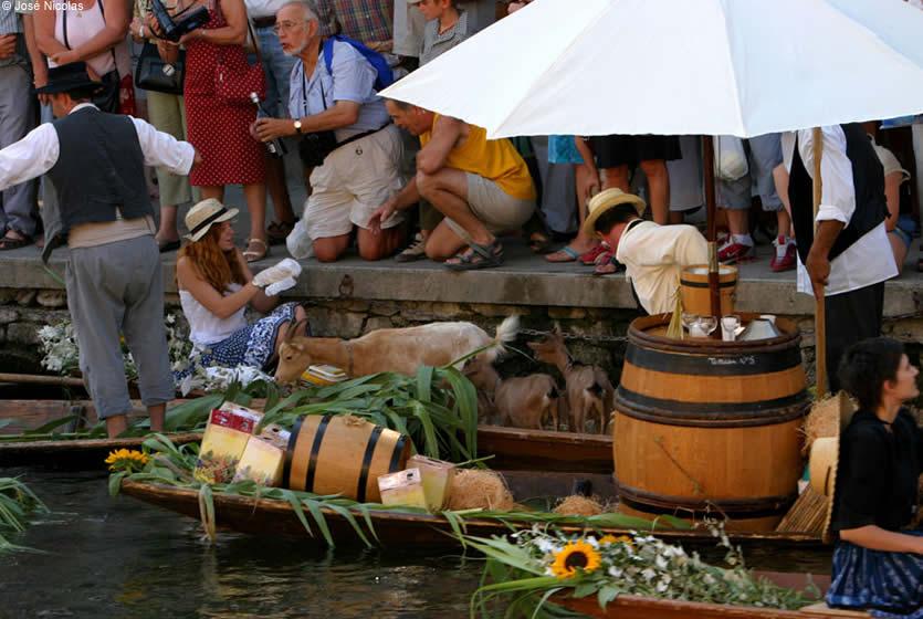 L'Isle-sur-la-Sorgue, Gordes and Roussillon: the most beautiful villages of Provence - Photo 10