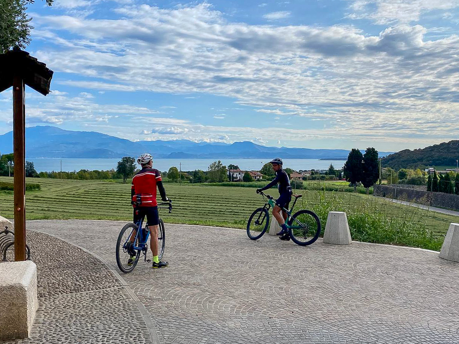 Valtenesi bike tour with lake view and wine tasting from Moniga - Photo 5