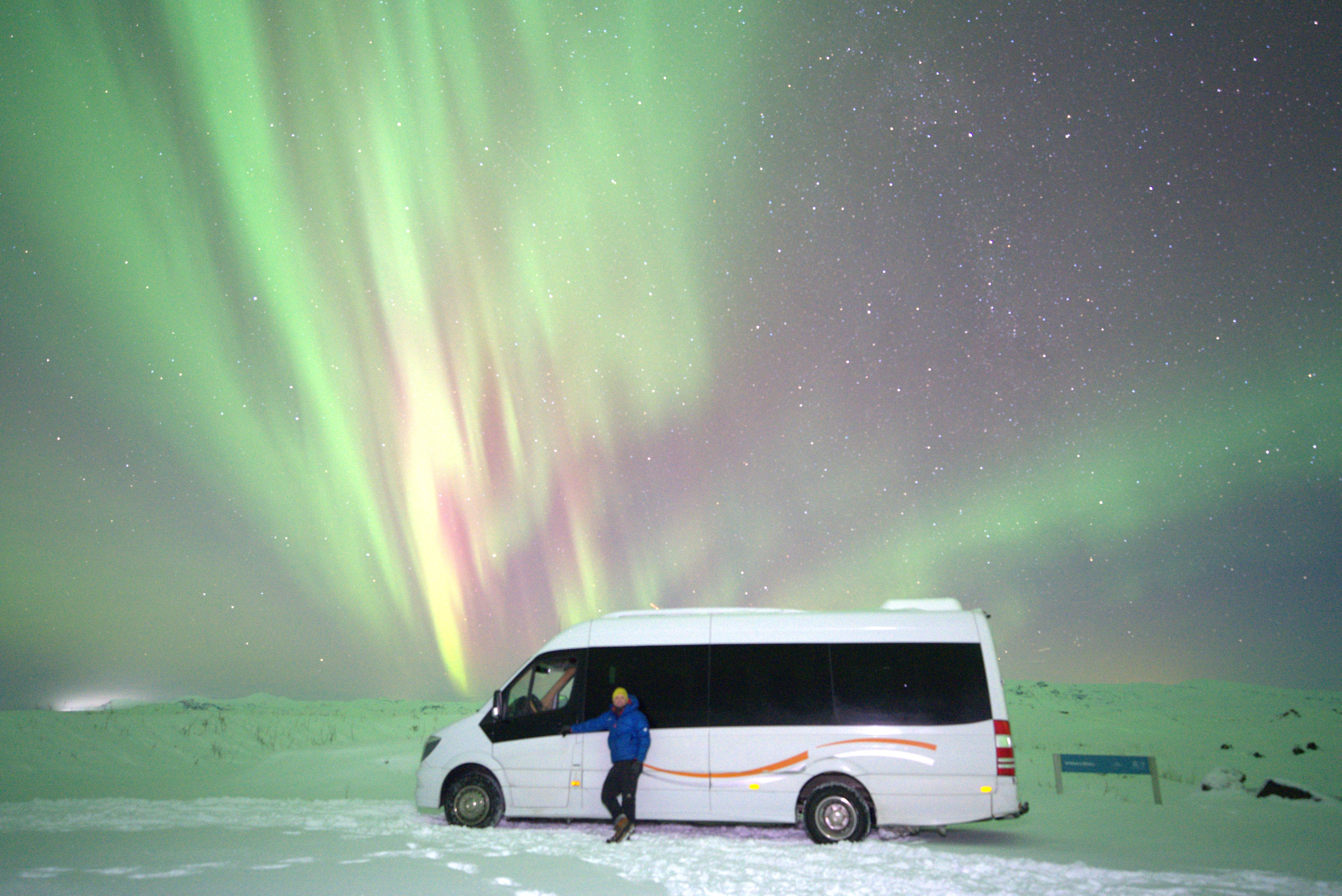 Northern Lights Tour small group with professional photos included, hot chocolate and cookies – photo 2