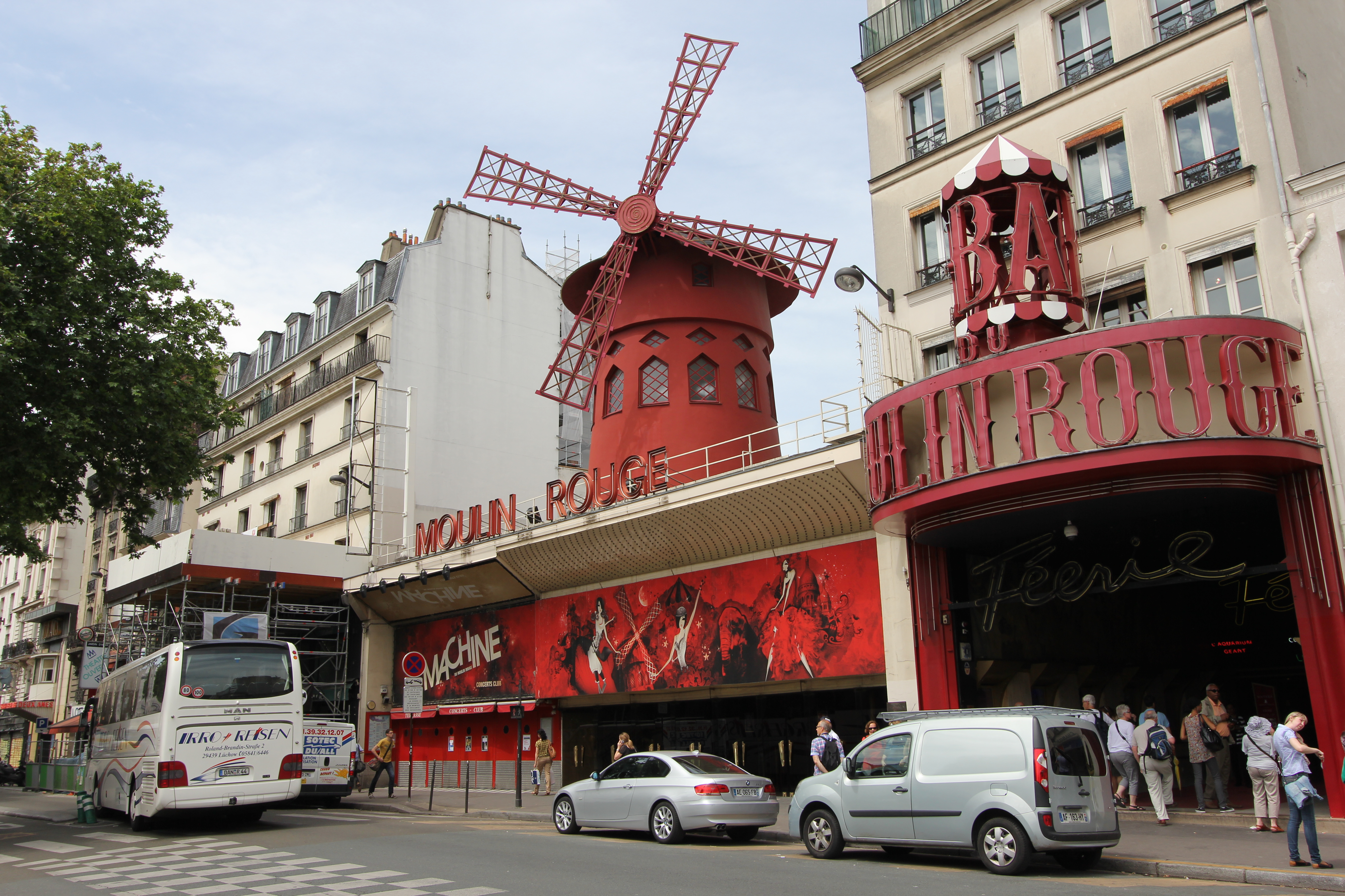 Stars, Cinema and Glamour in Paris – Image 2 | WeShare