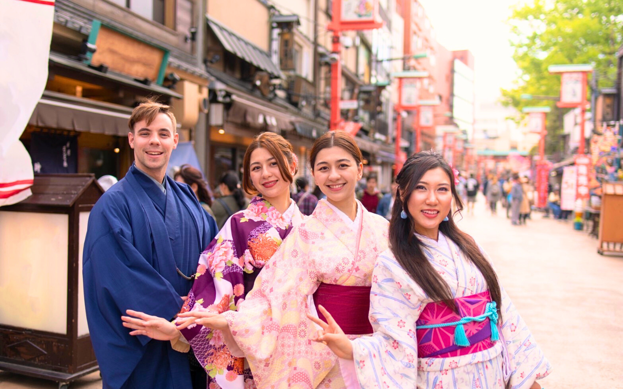 Tokio: experiencia de alquiler de kimonos en Asakusa - Foto 3