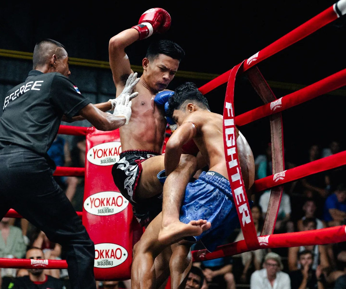 PHUKET: ESTADIO DE BOXEO RAWAI Lucha de muay thai