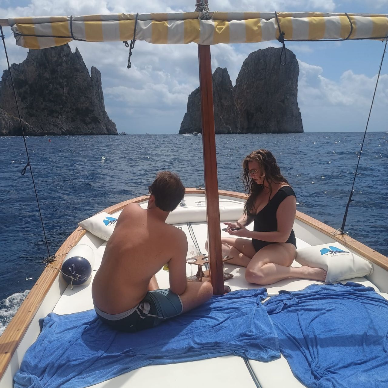Capri: 3-hour exclusive boat tour, swim, relax & explore hidden gems - Photo 4