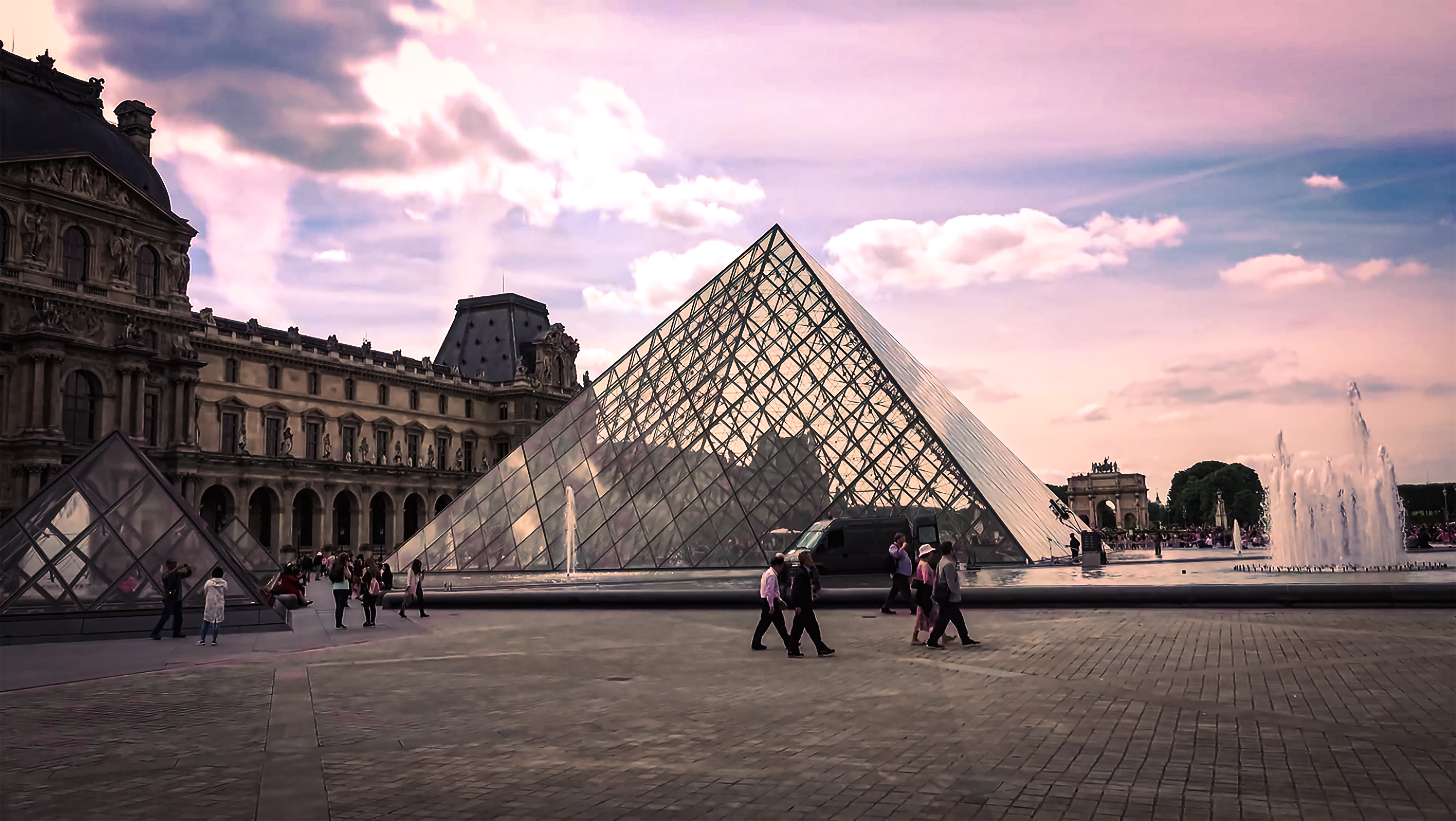 Experience the Louvre and More (Entry Tickets to the Louvre is Included) – Image 1 | WeShare