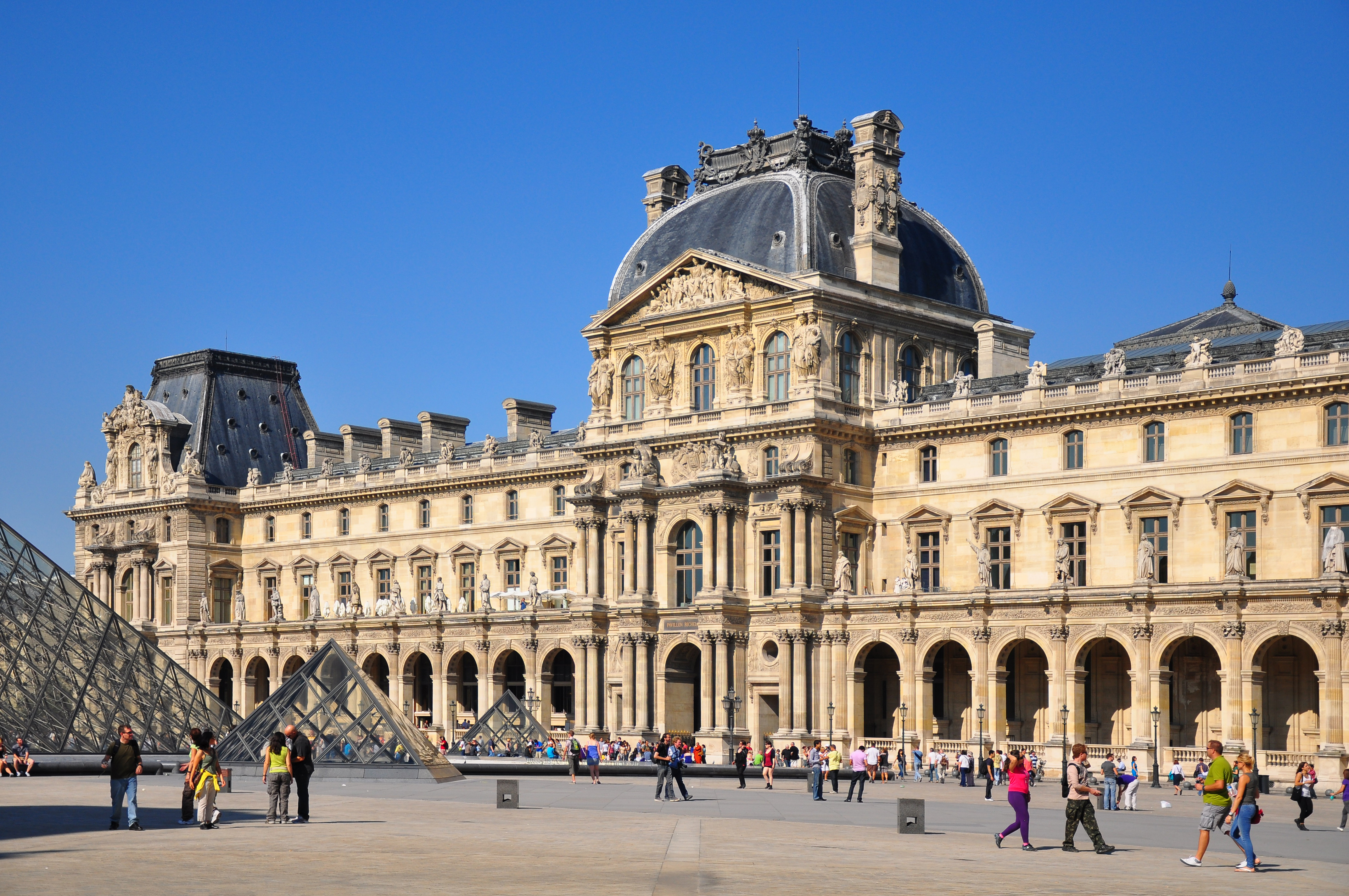 The Louvre Museum, Notre-Dame, Cité & Saint-Louis Islands - Photo 2