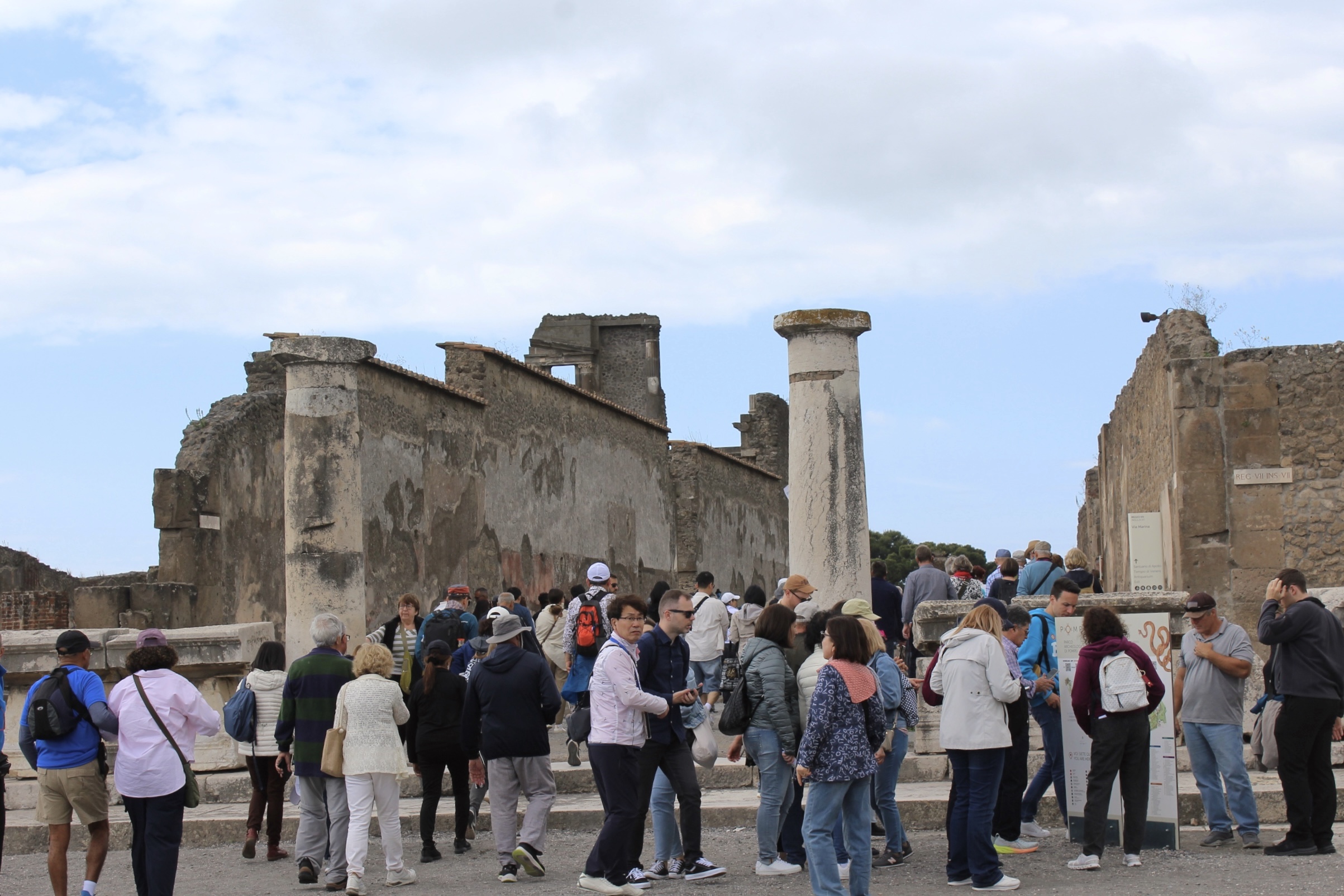 From Naples: Pompeii and Vesuvius Tour - Photo 12