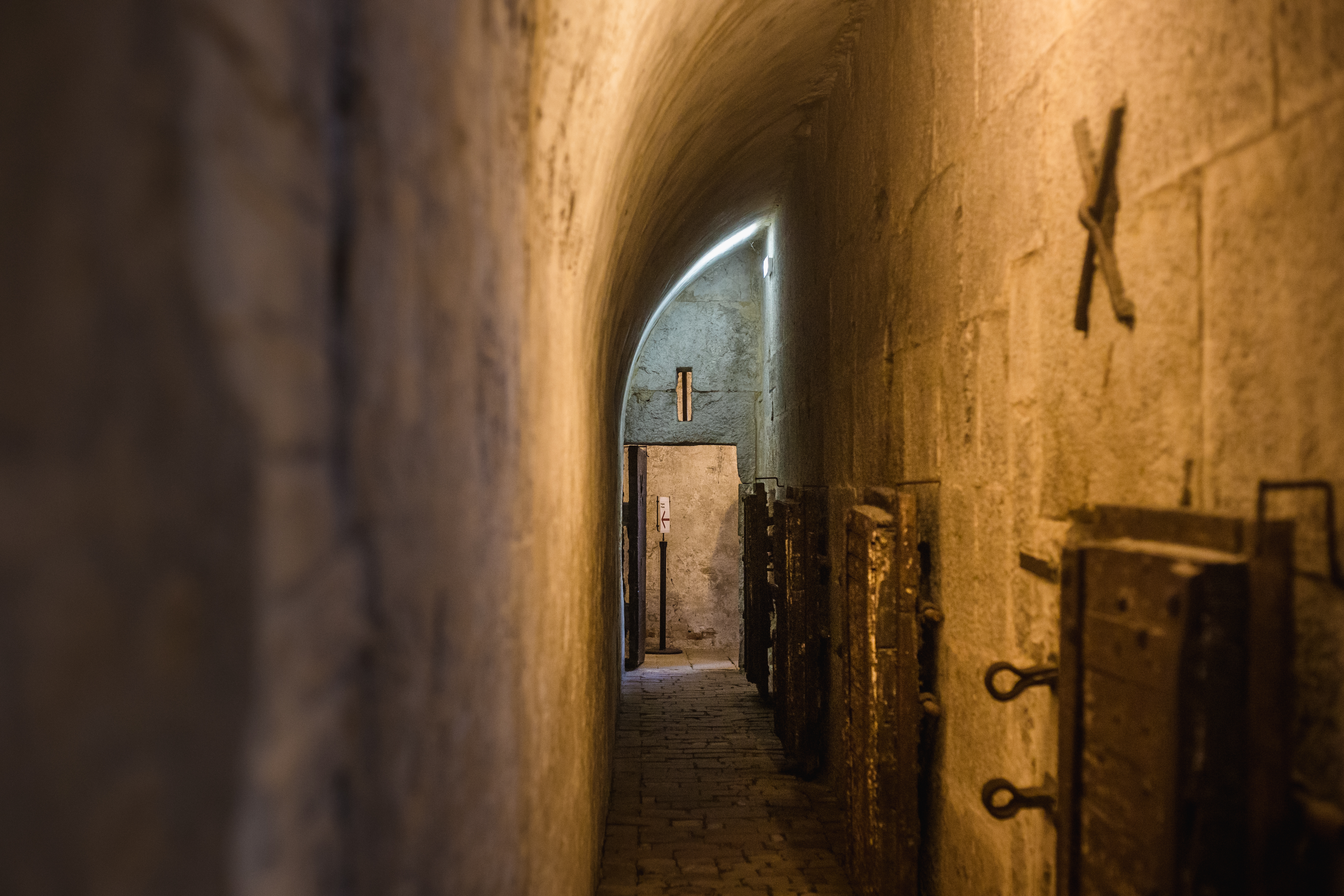 Lords of The Night Prison Palace: Cells And Torture Tools - Escorted Visit - Photo 2