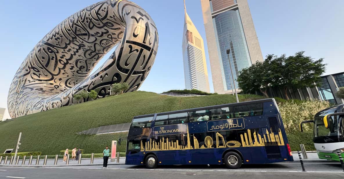 Dubái: BusRonomy Dubai disfruta del desayuno, el almuerzo o la cena en un emocionante recorrido en autobús de 5 estrellas