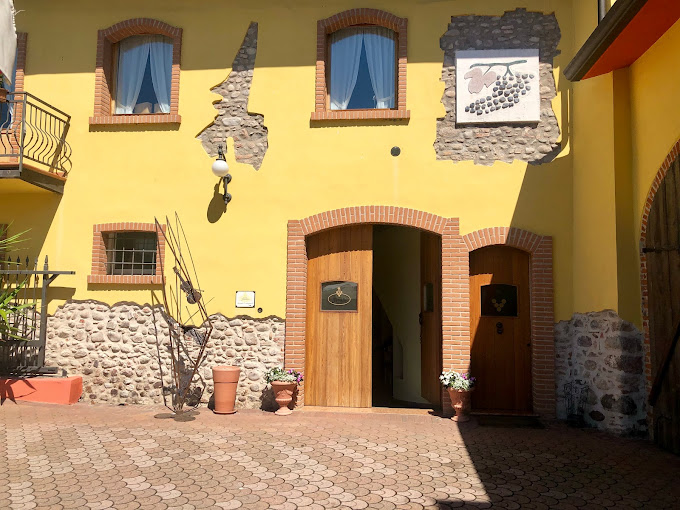 Tour and tasting of barrel aged-wines in Valeggio - Photo 6