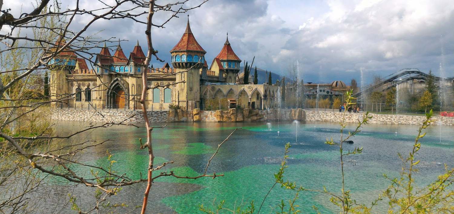 Entrance to the MagicLand Amusement Park - Photo 6