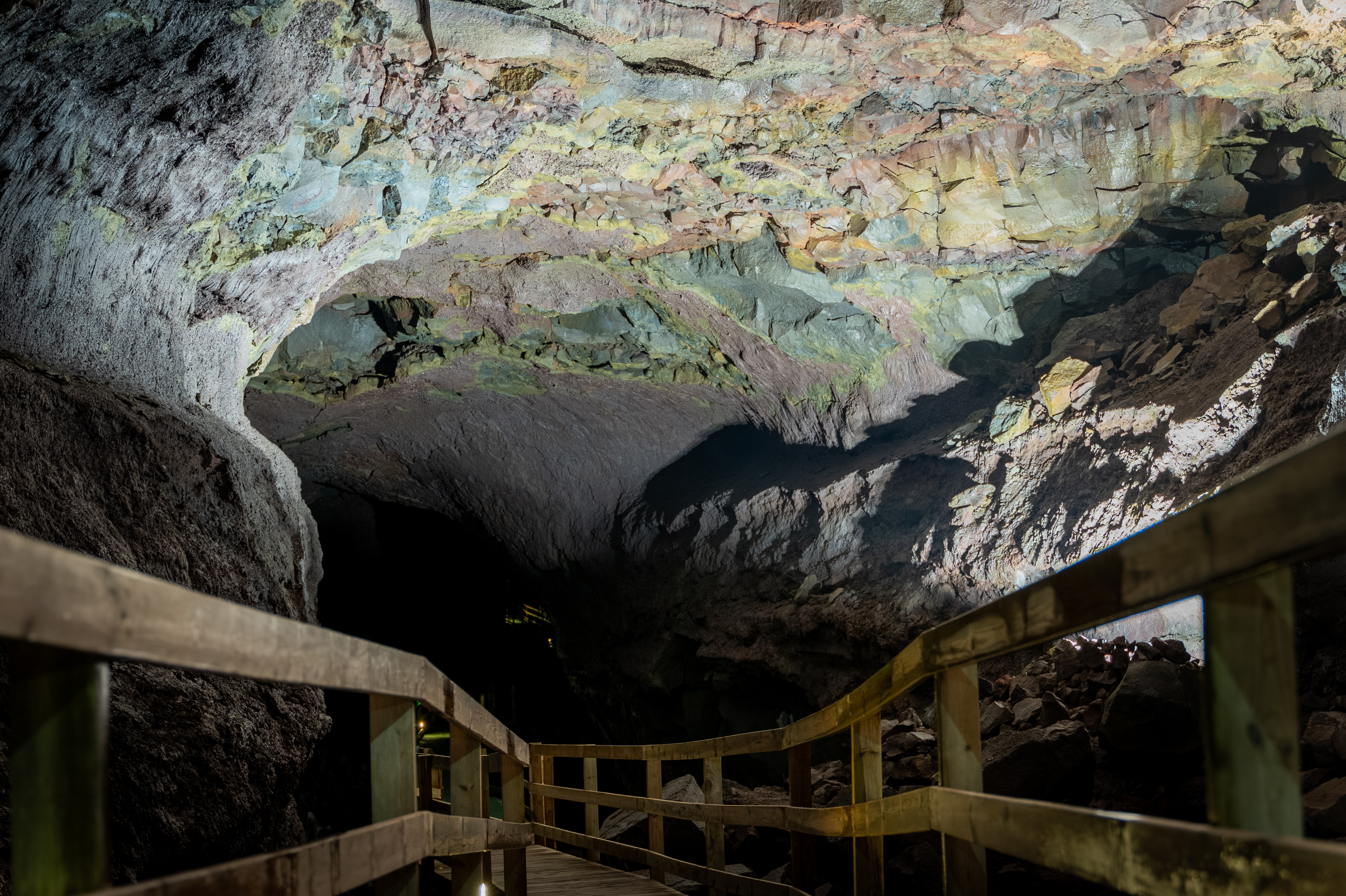 Borgarfjörður, Silver circle in minivan: lava tunnel and hot spring - photo 10