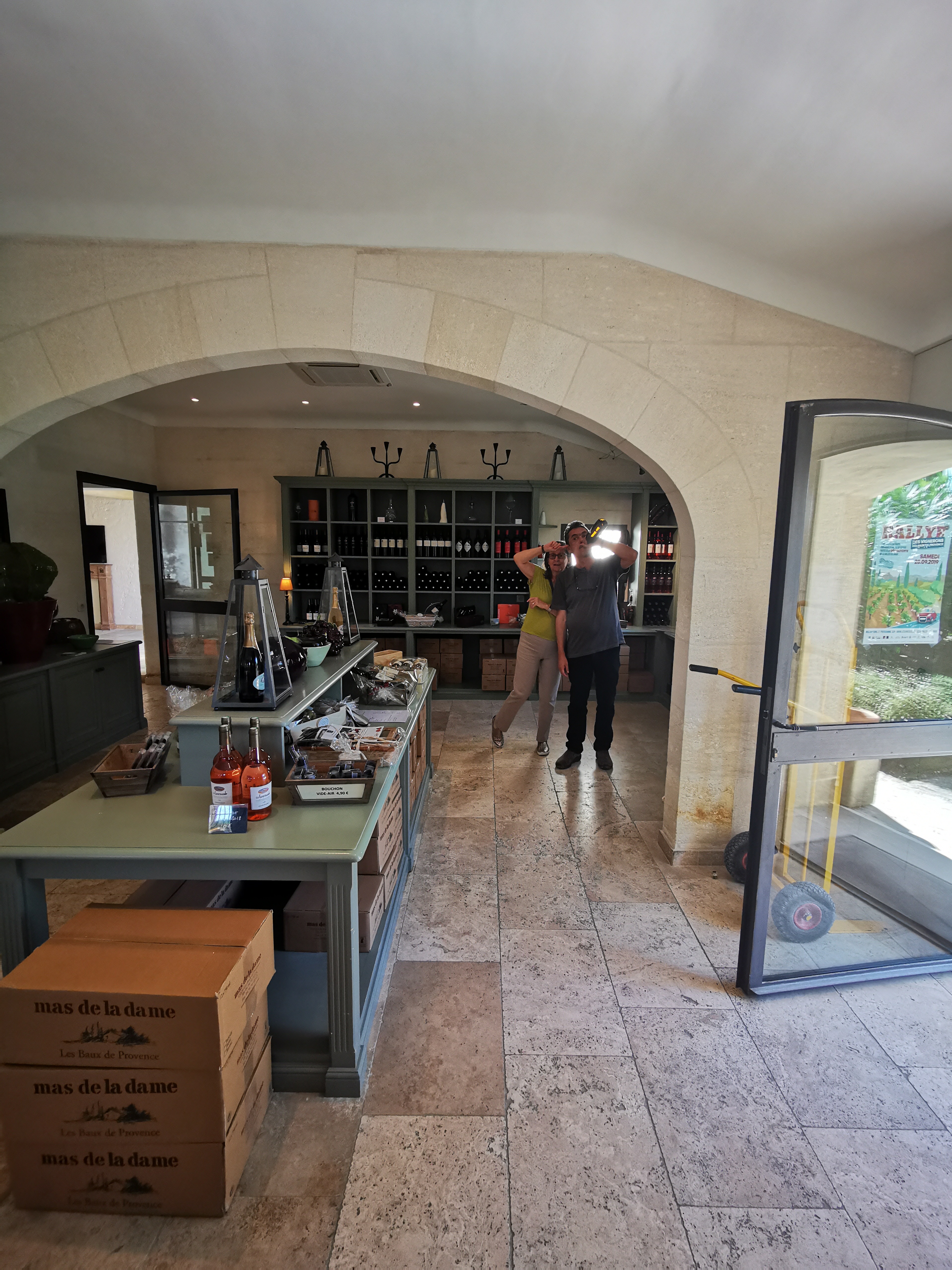 Private Avignon les baux de provence and Saint Remy de provence Full Day Tour - Photo 17
