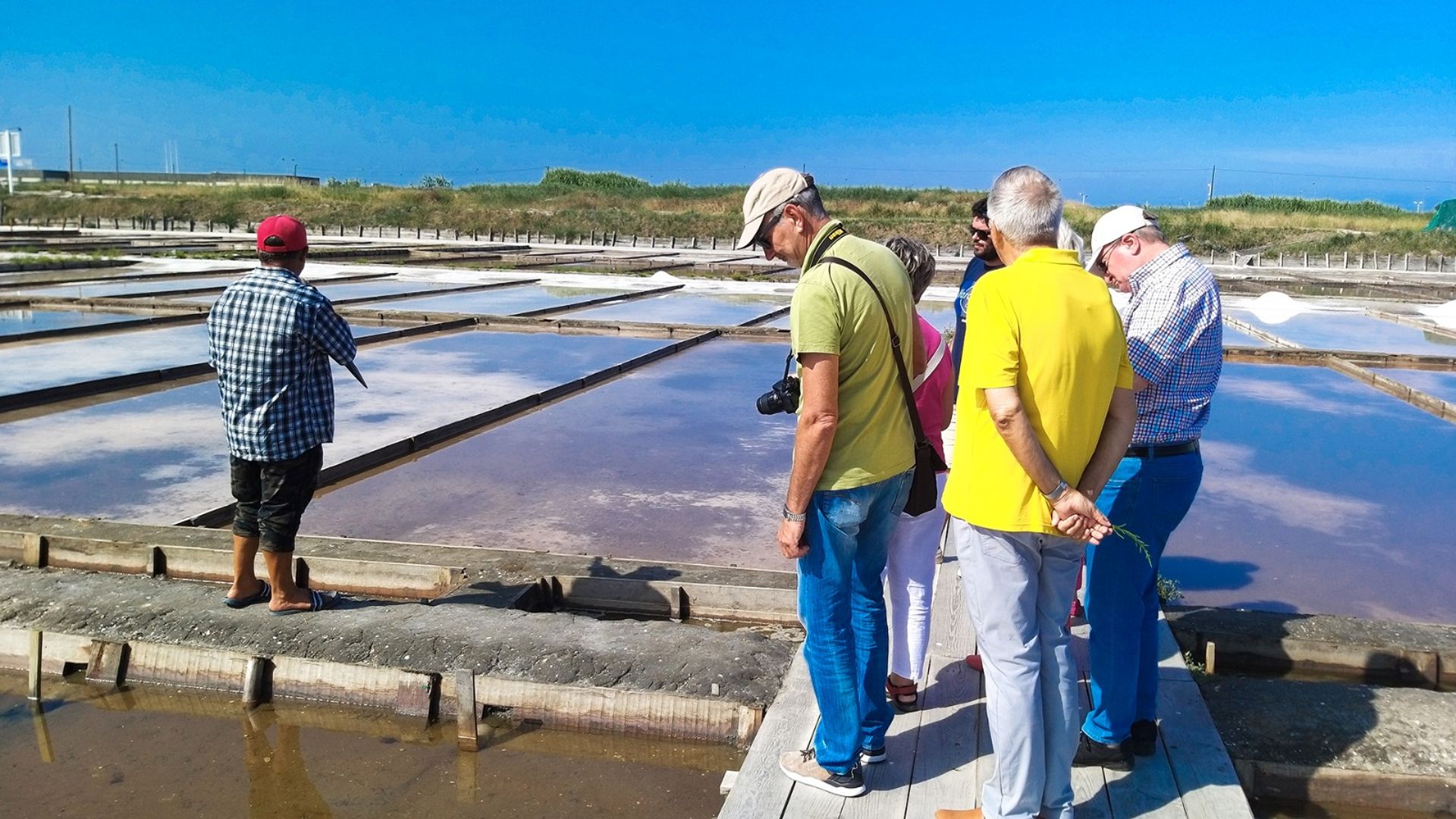 Private Aveiro & Costa Nova Tour from Porto with Ria and Atlantic Villages - Photo 14